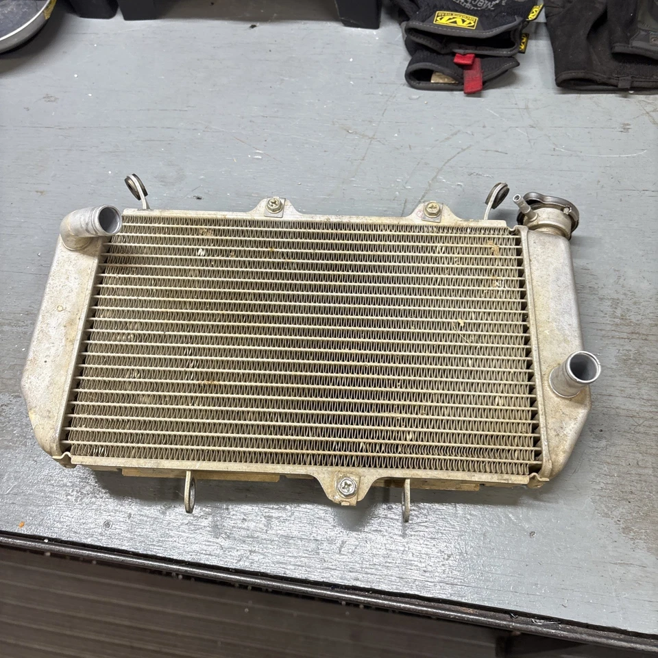 2014 - 2024 YAMAHA YFZ450R RADIATOR  STOCK - Image 1 of 4