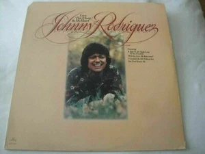 JOHNNY RODRIGUEZ LOVE PUT A SONG IN MY HEART VINYL LP ALBUM 1975 MERCURY RECORDS - Picture 1 of 4