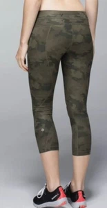 Lululemon Run Inspire Crop II All Luxtreme Savasana Camo Fatigue Green - Größe 8 - Bild 1 von 10