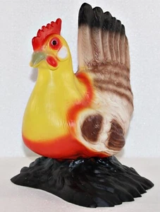 Decoración Figura de Jardín Colorido Gallina de Pie de Plástico Altura 24CM - Imagen 1 de 5