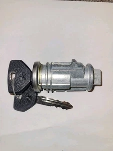 Interruptor de encendido Chrysler 1996-2008 cilindro de bloqueo con dos llaves LC69413 - Imagen 1 de 2