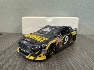 XRARE Prototype 2013 Marcos Ambrose #9 Dewalt Childrens Miracle Network 1:24 ARC - Foto 1 di 11