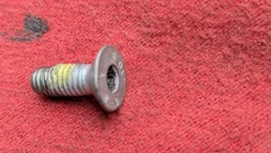 Ferrari Part passenger FLOOR FOOT REST PLATE SCREW - Picture 1 of 1