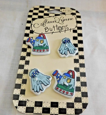 ALMA LYNNE -- Ceramic Buttons -- ALSP-15 -- GARDENING I -- 4 pcs - Image 1 of 2