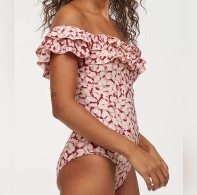 Traje de baño H&M X Love Stories fuera del hombro para mujer 4 power rosa ref leopardo Foto 1 de 4