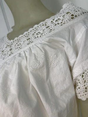 Antique vintage 1800 1900 Victorian Edwardian white cotton lace nightie chemise - Image 1 of 4