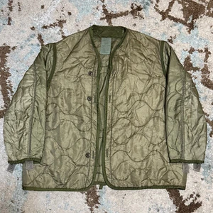 Vintage US Military M-65 Quilted Jacket Liner Size Large Green - Picture 1 of 10