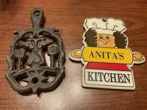 Vintage ANITA’S Kitchen Refrigerator Magnet Large Bromac Girl & Cast Iron Trivet - Picture 1 of 3