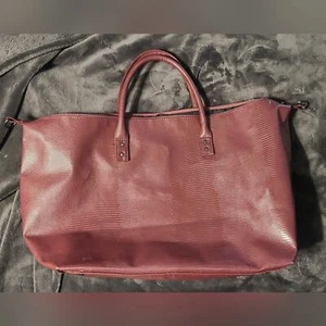 Lulu Dharma Vegan Leather Tote - Picture 1 of 5