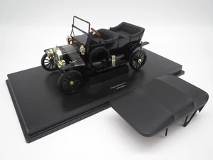 Universal Hobbies Ford Model "T" Touring (nero) 1:18 senza confezione (#1) - Foto 1 di 24