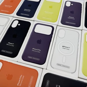 ORIGINAL OFFIZIELLE APPLE IPHONE 17 / 17 PRO / 17 PRO MAX SILIKON MAGSAFE HÜLLE - Bild 1 von 21