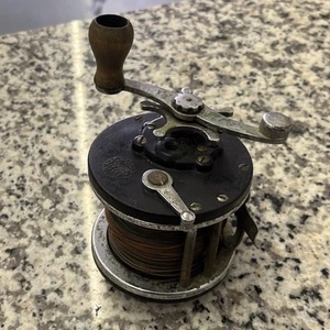Penn Seagate 300 yards  reel - Picture 1 of 7