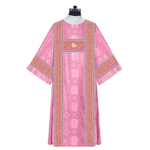 Liturgical Deacon Dalmatic Featuring Lamb Motif and Elegant Orphrey - Picture 1 of 16