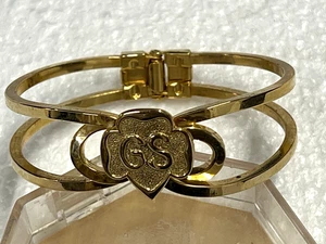 1960s GS Bracelet Girl Scouts Gold Tone Metal Hinged Clamper Vintage - Picture 1 of 2