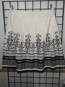 APT 9 Cream / Black Bordered Knee Length Box Pleat Skirt Size 16 - Picture 1 of 6