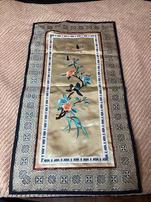 КИТАЙСКАЯ ВЫШИТАЯ ШЕЛКОВАЯ ПАНЕЛЬ цветы и птицы - Изображение 1 из 4