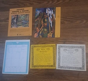 Advanced Dungeons and Dragons Dungeon Master's Screens (2) and other sheets - Picture 1 of 9