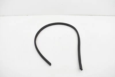 2004 NISSAN 350Z MOTOR CAPÔ TIRA METEOROLÓGICA SELO CAPÔ MÉDIO FABRICANTE DE EQUIPAMENTO ORIGINAL KW51 - Imagem 1 de 4