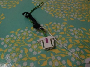 00-06 BMW X5 E53 White Pigtail Wire Connector 2 Wire 8364510 - Picture 1 of 2