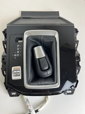 Panel de cubierta de moldura de palanca de cambios de consola central Mazda Cx-5 2023 OEM TC3M-66CH0E Foto 1 de 4