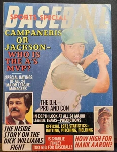 REGGIE JACKSON & HANK AARON VINTAGE 1974 OAKLAND A’S BASEBALL MAGAZINE MLB HOF - Picture 1 of 3