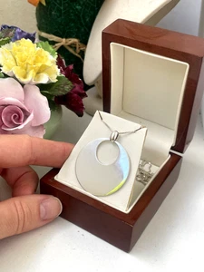 SUPERB SOLID STERLING SILVER LARGE MODERNIST CIRCLE PENDANT 16" CHAIN NECKLACE - Picture 1 of 14