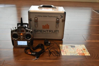 Transmisor Spektrum DX18 18 canales SPM18000 Gen 1 usado con estuche Foto 1 de 4