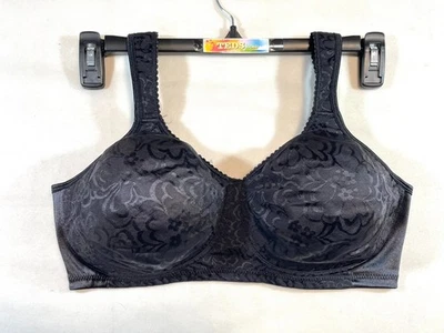 NWOT Playtex Women's 42DD 18 Hour Ultimate Lift and Support Wireless Bra 4745 - Image 1 of 4