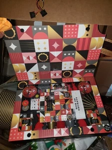 FAO Schwarz Marvins Main Stage Magic Box Of Secrets 125 Zaubertricks, Neu in Box - Bild 1 von 4