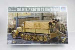 TRUMPETER 1/35 SCALE 01507 GERMAN SD.KFZ 11 KM M11 MILITARY TRUCK MODEL KIT - Bild 1 von 3