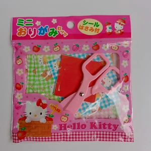 New Vintage Sanrio Hello Kitty Dress Cuting Paper Set 2001 - Picture 1 of 2