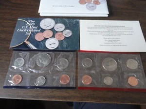 1989 P & D UNCIRCULATED 10 COIN US MINT SET IN ORIGINAL CELLOPHANE PACKAGE - Picture 1 of 6