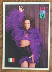 AMY WEBER, RARE ! 1994 "WOMEN OF THE WORLD" CARD - Picture 1 of 1