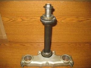1981 PE400 FORK LOWER TRIPLE CLAMP STEERING STEM SUZUKI DR PE 175 250 400 500 - Picture 1 of 7