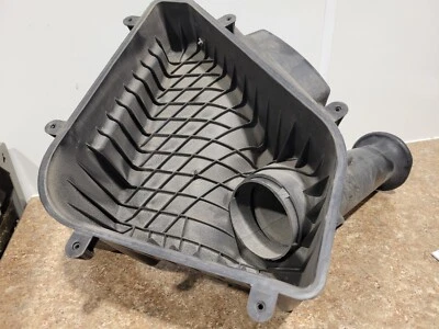 Chevrolet Traverse 2016 filtro de aire caja limpiador carcasa inferior 3,6 L Foto 1 de 4