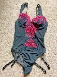 La Vie En Rose black Mesh Teddy with attached Garters NWT small - Picture 1 of 8