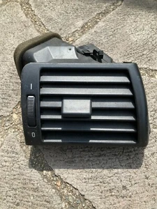 BMW E46 FRESH AIR GRILL RIGHT-64228361898 ,316,318,320 323 325 330 - Picture 1 of 1