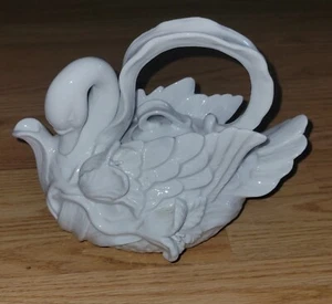 Figural Teapot White Swan Excellent Condition - Picture 1 of 9