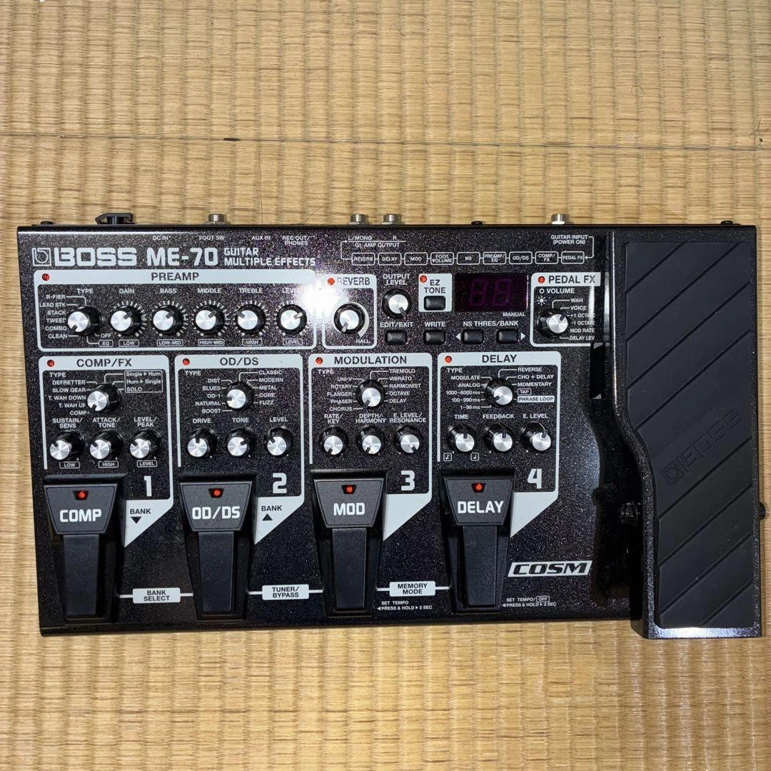 BOSS  ME−70 Amazon.com: Boss ME-70 Guitar Multiple Effects Pedal Board