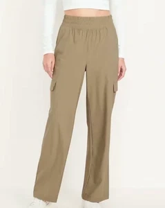 NUEVO Pantalones cargo Old Navy SleekTech Go-Dry beige cónico para mujer pequeños altos - Imagen 1 de 10