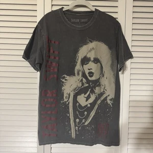 Taylor Swift Red Taylor's Version Gray Distressed Urban Outfitters Tshirt Small - Picture 1 of 11