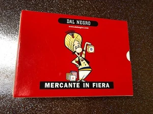 DAL NEGRO 90004 MERCANTE IN FIERA ASTUCCIO ROSSO CARTE DA GIOCO Usato Giocattolo - Foto 1 di 4