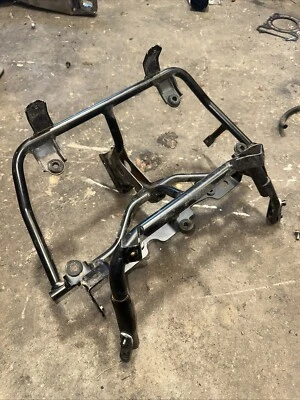 铃木 GSF1200 强盗 2002 - 2005 上前灯固定支架框架 — 第 1/4 张图片