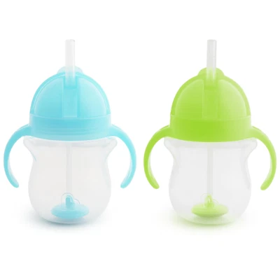 Tazas para sorber de cualquier ángulo Munchkin para niños pequeños, taza de paja ponderada a prueba de derrames con Foto 1 de 4
