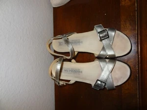 Mephisto Leather Wedge Open Toe Sandals Ankle Strap Size 39 Silver - Picture 1 of 4