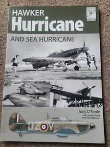 Hawker Hurricane and Sea Hurricane by Neil Robinson and Martin Derry (2015,... - Bild 1 von 7