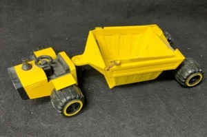 Gelbes Metall Bauernhof Fahrzeug Spielzeug - Bild 1 von 5