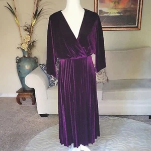 Maggy London Elegant Purple Velvet Midi Dress Size 6 - Picture 1 of 11