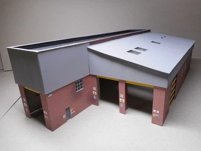 OO Gauge Locomotive Shed Model Railway Building - Image 1 of 4