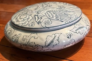 Tazón de baratija de diseño de pájaro de cerámica / plato con tapa - Imagen 1 de 5